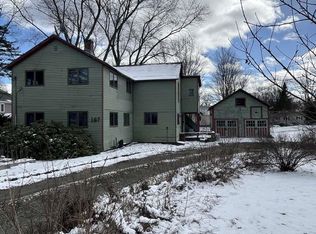 167 Chestnut St, Wilder, VT 05088