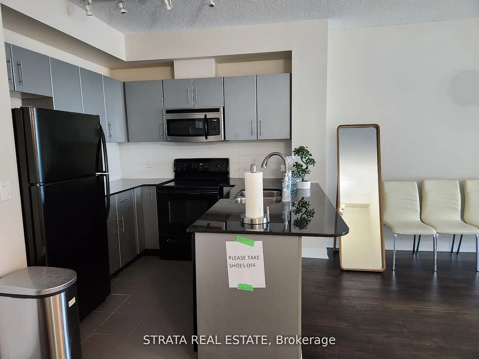 2 bed, $2,450 — Photo 3