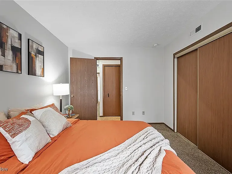 1404 Cleveland Heights Blvd — Photo 20