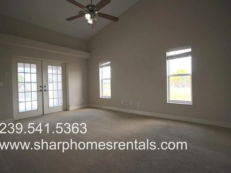 1450 SE 12th Ter — Photo 5