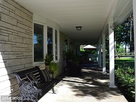 4th image of 28812 Greenberry Dr