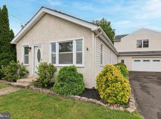 356 Lemon St, Warminster, PA
