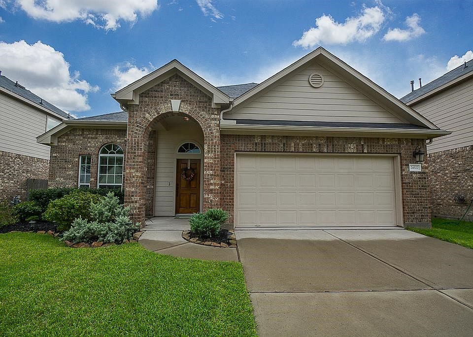 1st image of 24527 Lakecrest Creek Dr