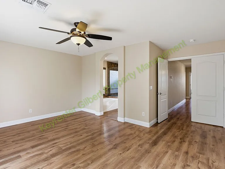 1137 S Hazel St — Photo 27