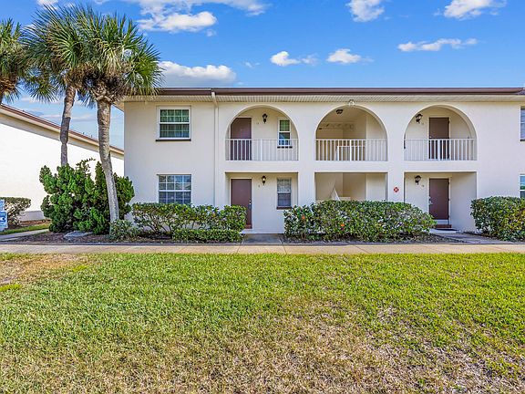 2nd image of 1055 Cheyenne Blvd APT 9