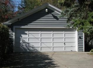 1409 9th St S, Fargo, ND 58103