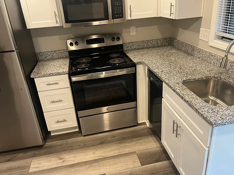 581 Starlight Dr #20 — Photo 5
