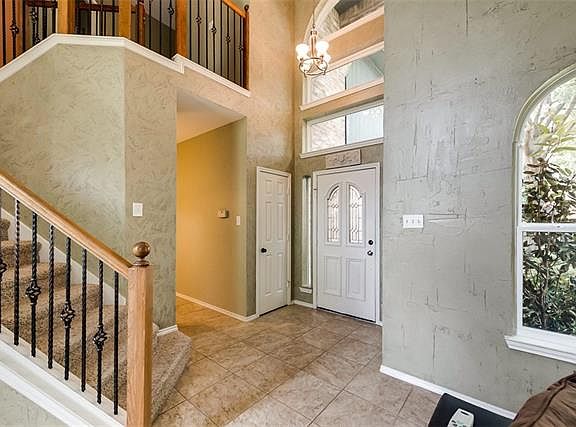 2nd image of 2232 Briarcrest Dr