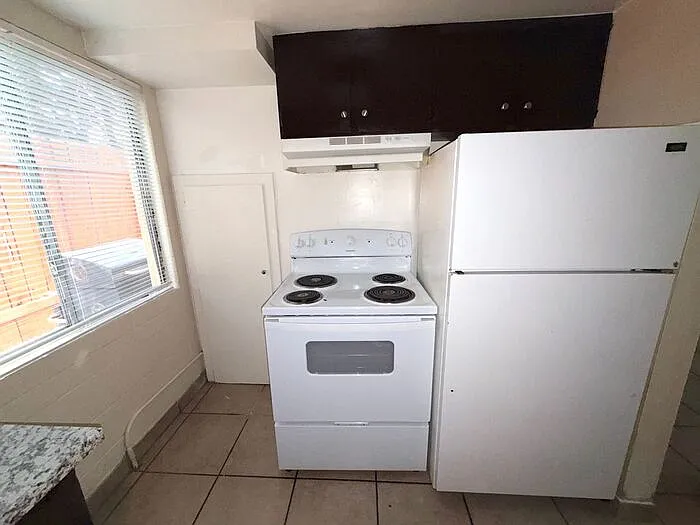 900 Eden Ct #10 — Photo 8