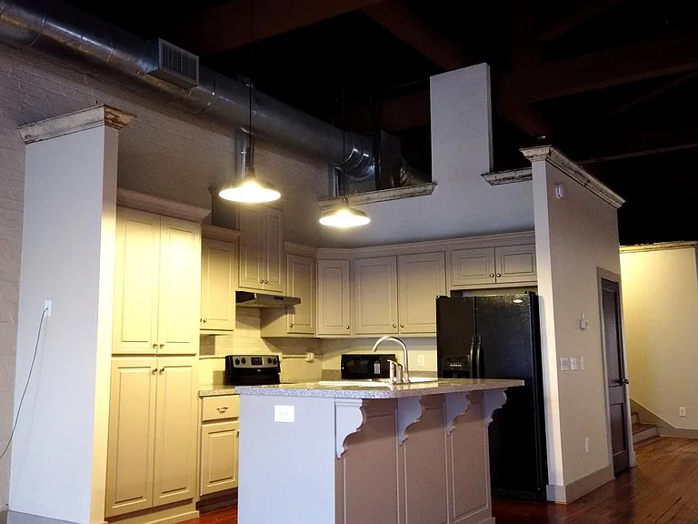 1250 Broadway #G — Photo 2