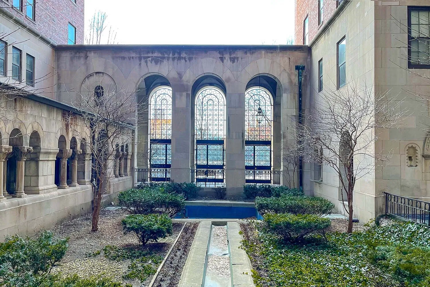 Cloisters — Photo 3