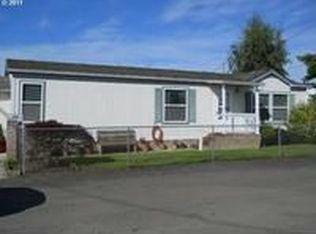 102 6th St, Myrtle Point, OR 97458