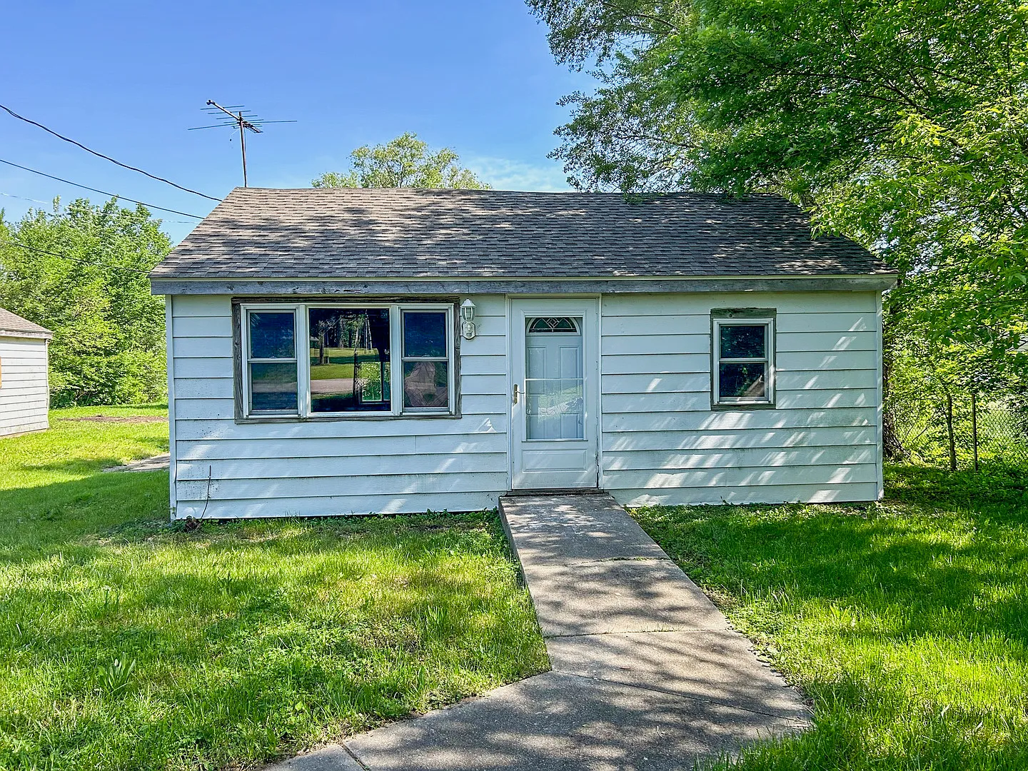 1428 Norfolk Ave photo 1