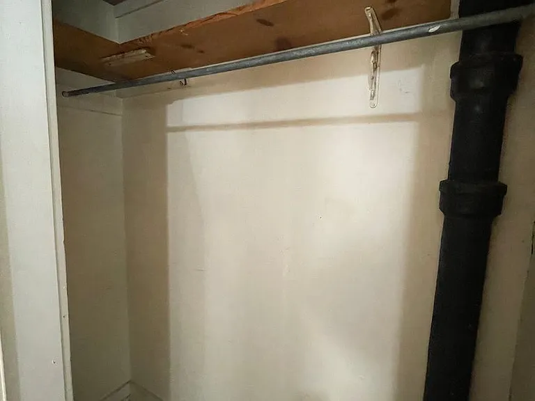 1127 Market St — Photo 13