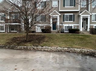 103 Enclave Cir UNIT C, Bolingbrook, IL 60440