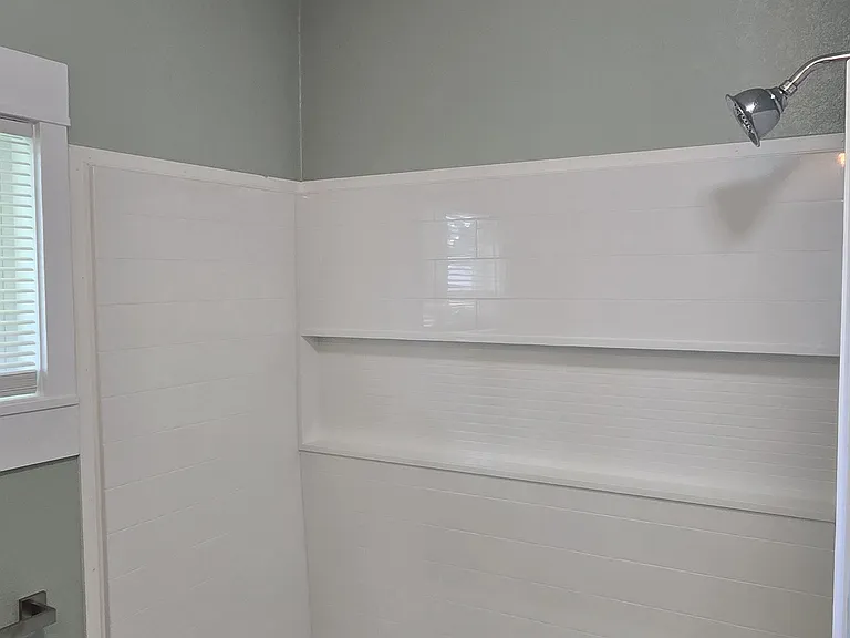 808 Hancock Ave — Photo 16
