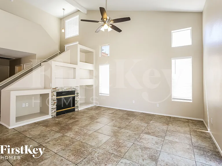 8008 Revolver Ave — Photo 3