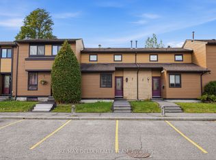 6917 Bilberry Dr #73, Ottawa, ON K1C 2C1