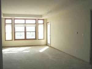 2nd image of 500 Greenhaven Dr APT 201