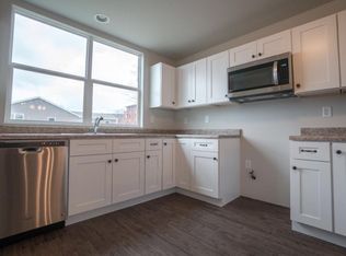 7824 Wright St, Merrillville, IN 46410