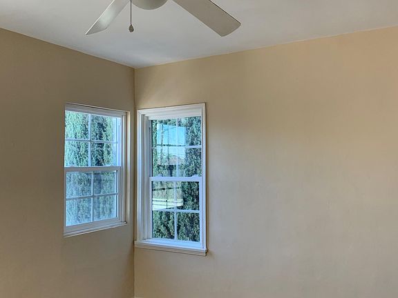 3rd image of 504 E Arbor Vitae St APT 4