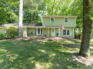 23 Country Hill Rd, Clinton Twp., NJ 08833