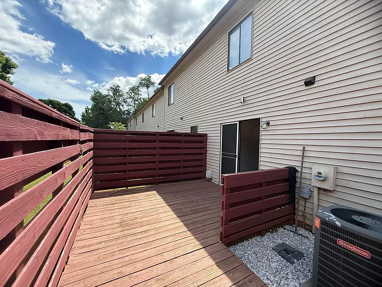 94 Countryplace Ln — Photo 11