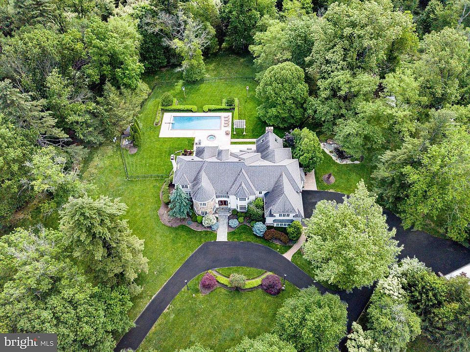1st image of 1049 McKean Rd