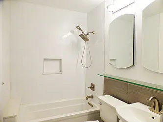 Rented by Barlavi Inc.