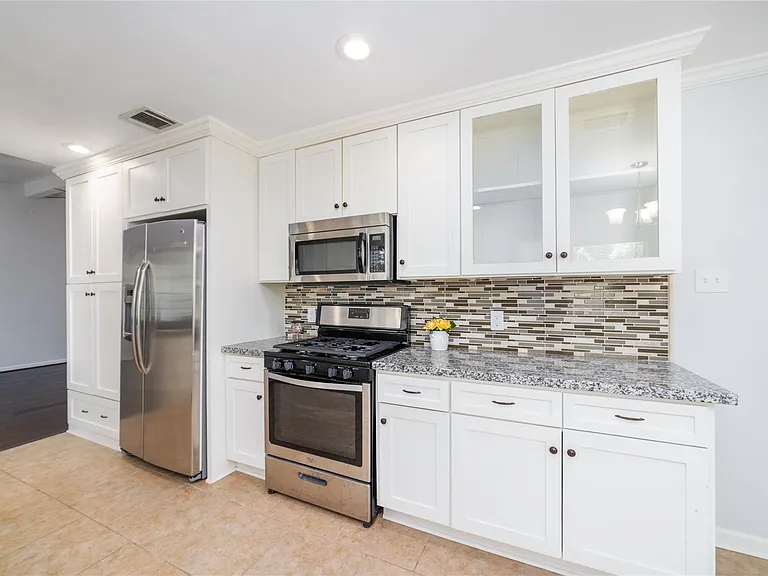 3422 Rustling Pines St — Photo 11
