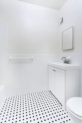 Rented by Corcoran | media 19