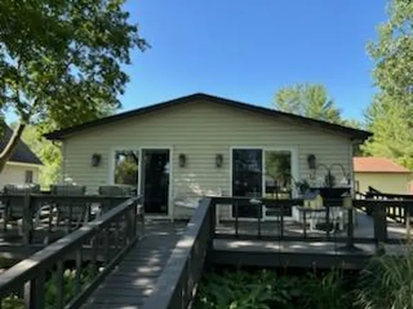 47091 Vine Ave, Bloomingdale, MI 49026