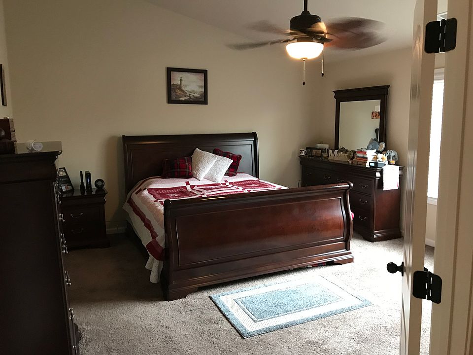 1st image of 269 Franklin St