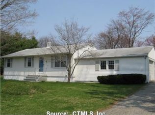 65 High St, Watertown, CT 06795