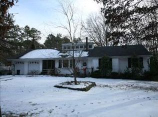 186 Country Rd, Medford, NY 11763