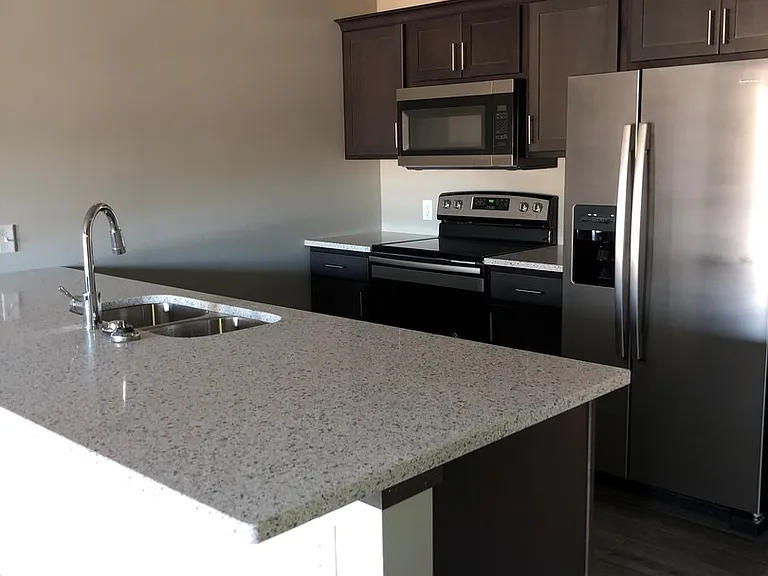 Depot Building D Luxury Rentals — Photo 9