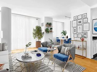 320 W 39th St #9E, New York, NY 10018