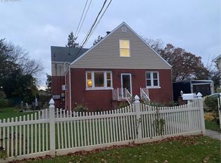 54 Eastwood Ave, Deer Park, NY 11729