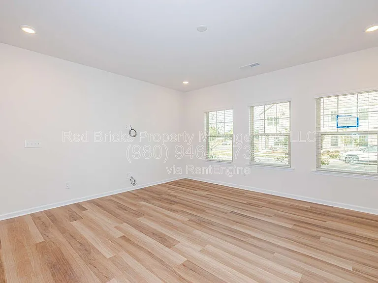 317 Planters Trace Ln — Photo 10