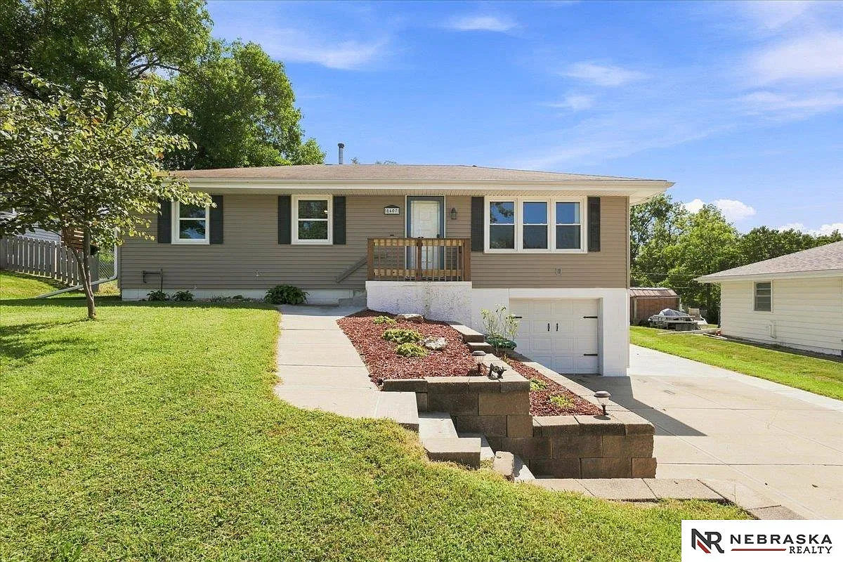 Updated Omaha Raised Ranch With Space