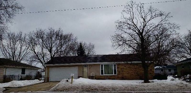 1st image of 2105 S Oakhill Ave