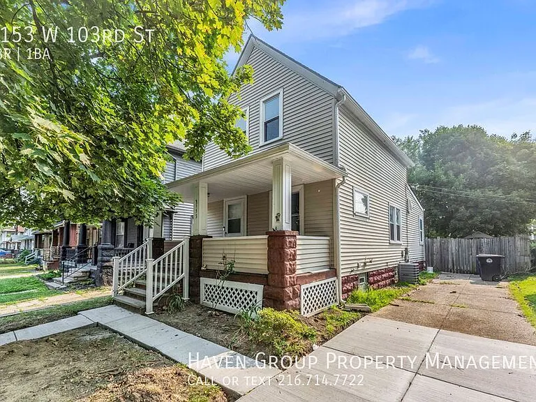 3153 W 103rd St — Photo 2