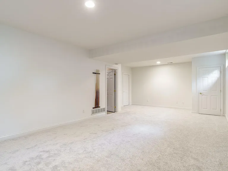 6237 Muirloch Ct S — Photo 35
