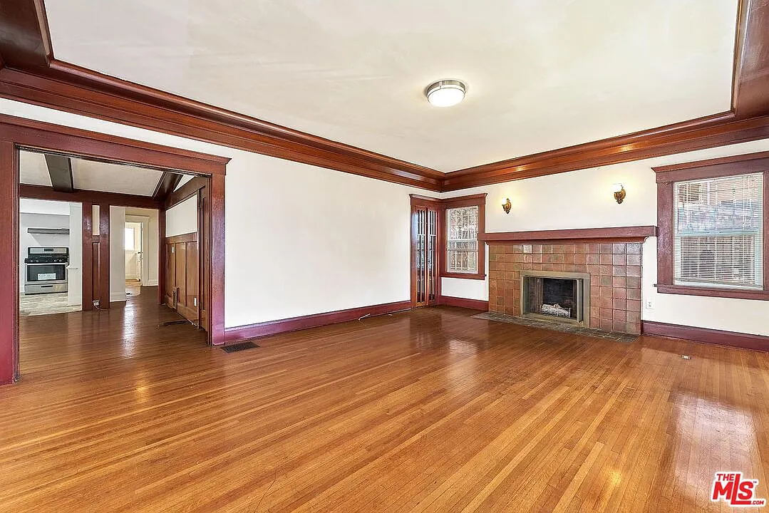 2 bed, 2.0 bath, 1487 sqft, $2,700 — Photo 4