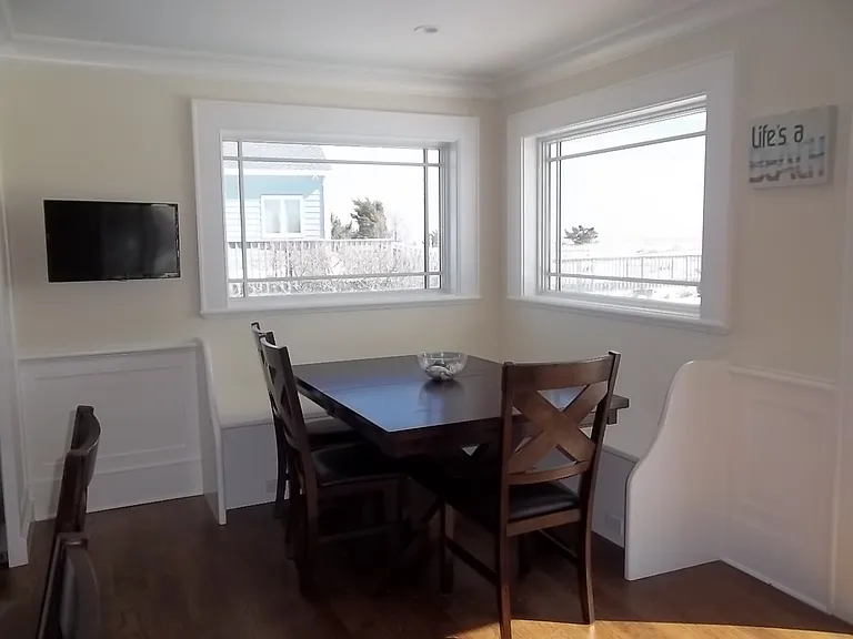 493 Dune Rd — Photo 6
