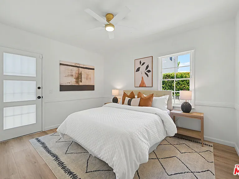 5119 Enfield Ave — Photo 23
