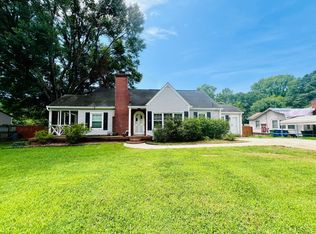 623 Tuckaseege Rd, Mount Holly, NC 28120
