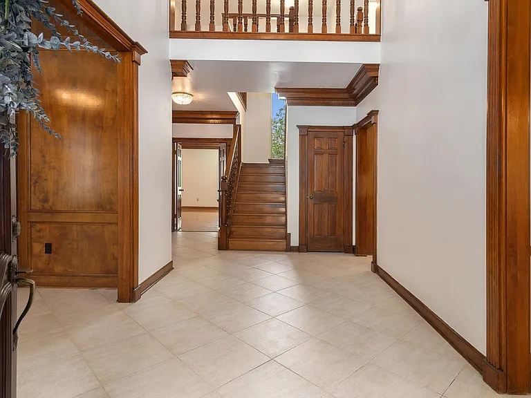 8007 Vintage Creek Dr — Photo 5