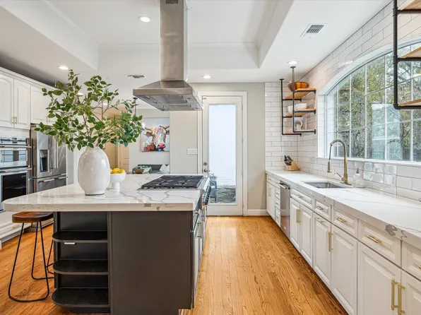 1502 Whispering Pines Dr, Houston, TX 77055