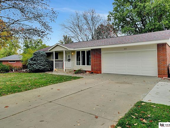 4th image of 600 Leavitt Ln